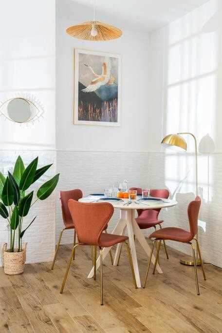 Monkeys Apartments 7Revueltas Deluxe Sevilla Dış mekan fotoğraf