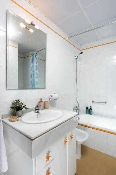 Monkeys Apartments 7Revueltas Deluxe Sevilla Dış mekan fotoğraf